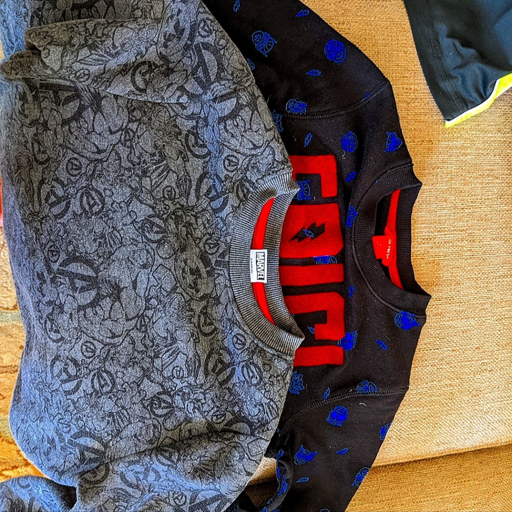 Boys sweatshirts